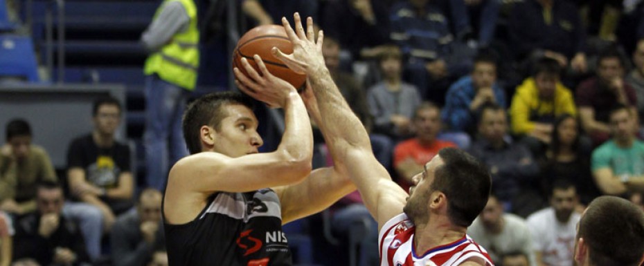 Crno-beli bez preokreta u finišu meča
