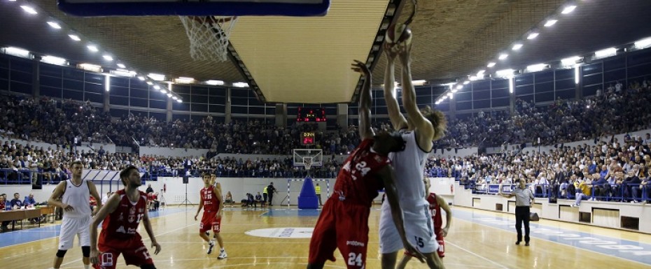 Crno-beli osetili podršku navijača u prvom otvorenom test meču