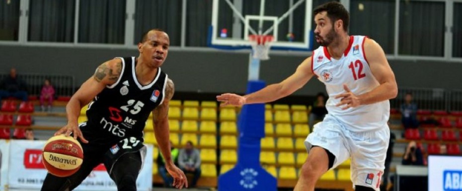 Crno-beli nose bodove iz Skoplja u Beograd