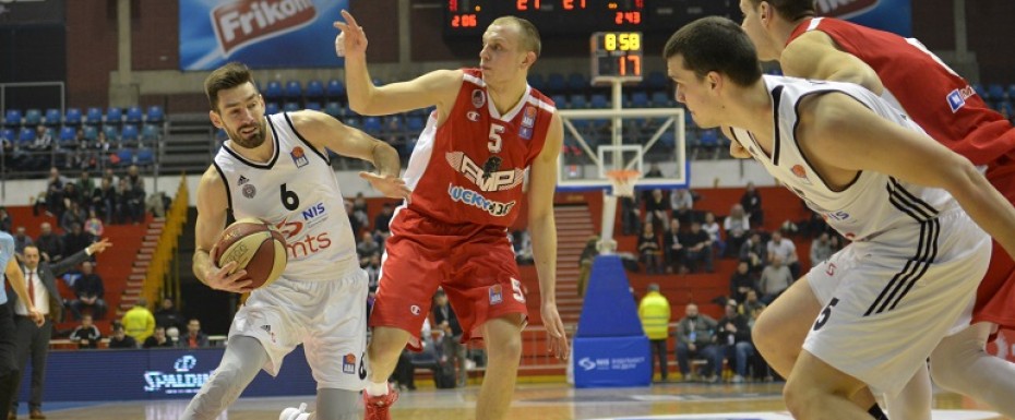 Crno-beli ubedljivi protiv FMP-a