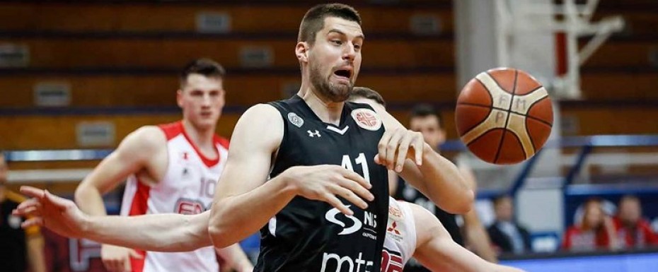 Crno-beli stali u Železniku
