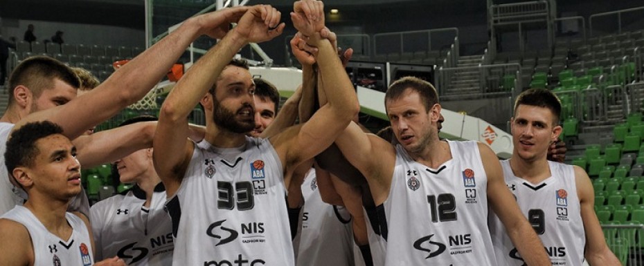 Trinkijeri pred Mornar: 