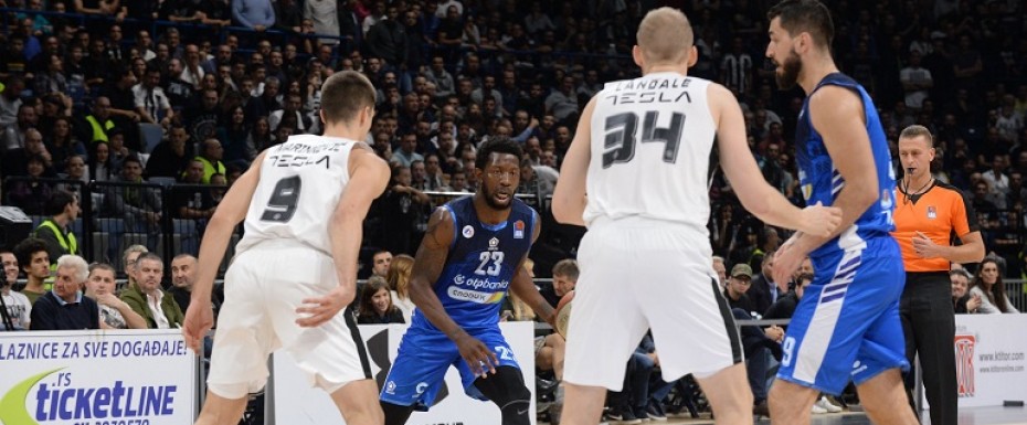 Partizan sutra u dvorani 