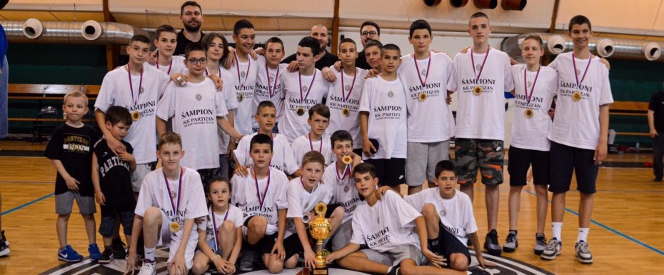 Crno-beli mlađi pioniri su šampioni Beograda!