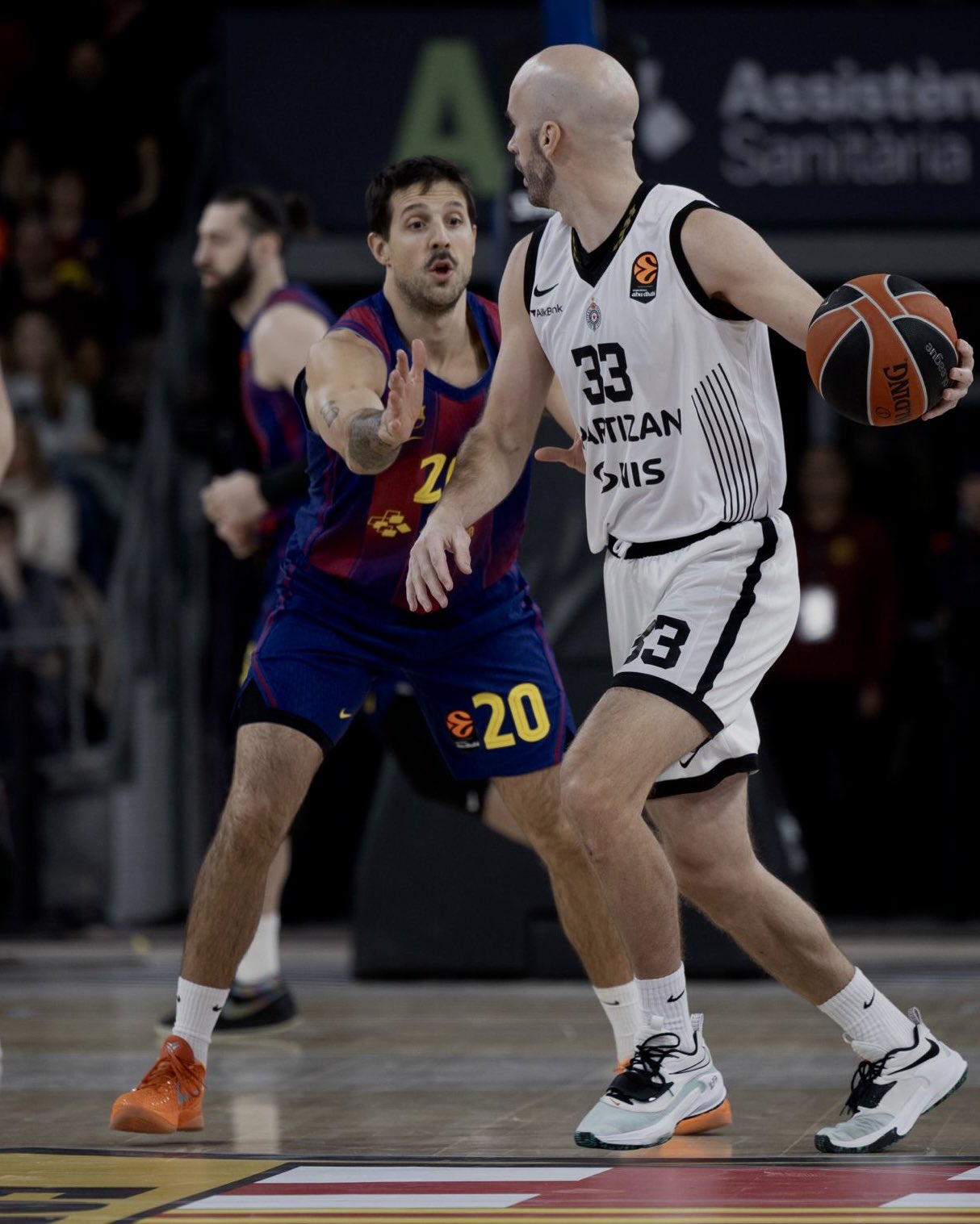 Parni valjak krenuo pa stao i ostao bez pobede protiv Barse od povratka u Evroligu